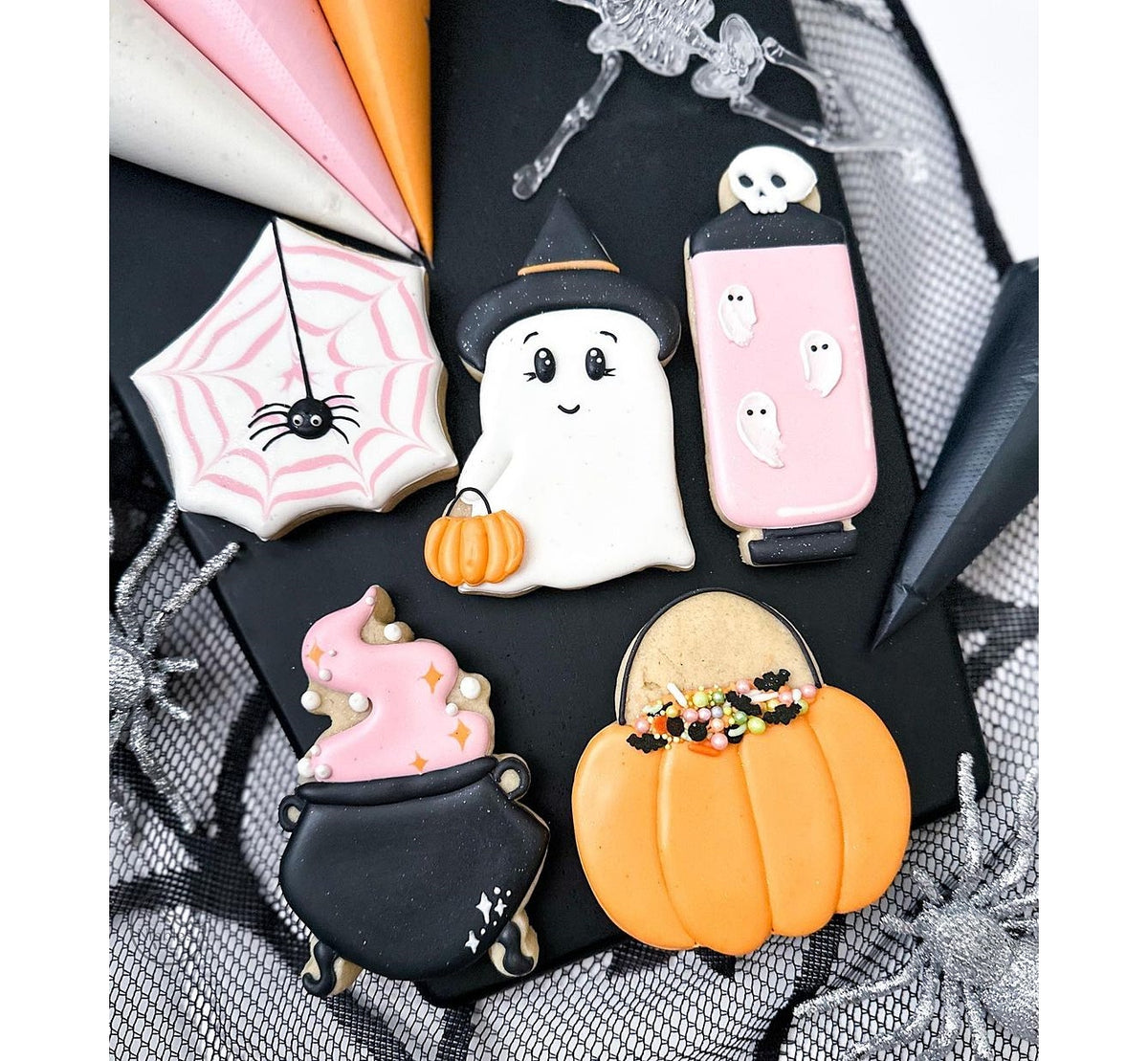 Cauldron 1 Cookie Cutter