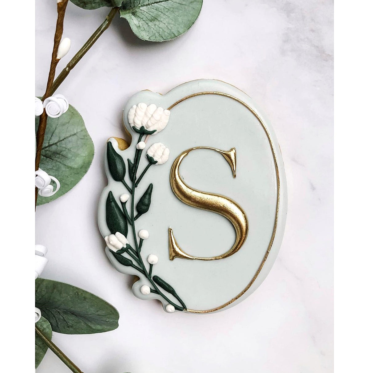 Floral Oval Plaque 1 Cookie Cutter