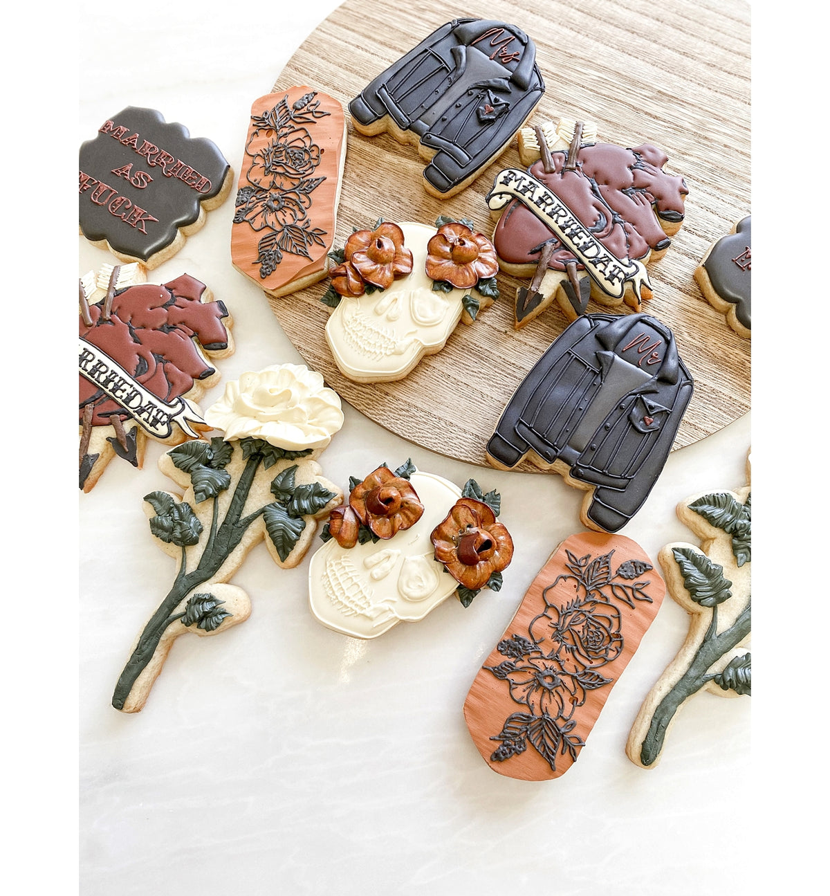 Heart Banner With Arrows Cookie Cutter