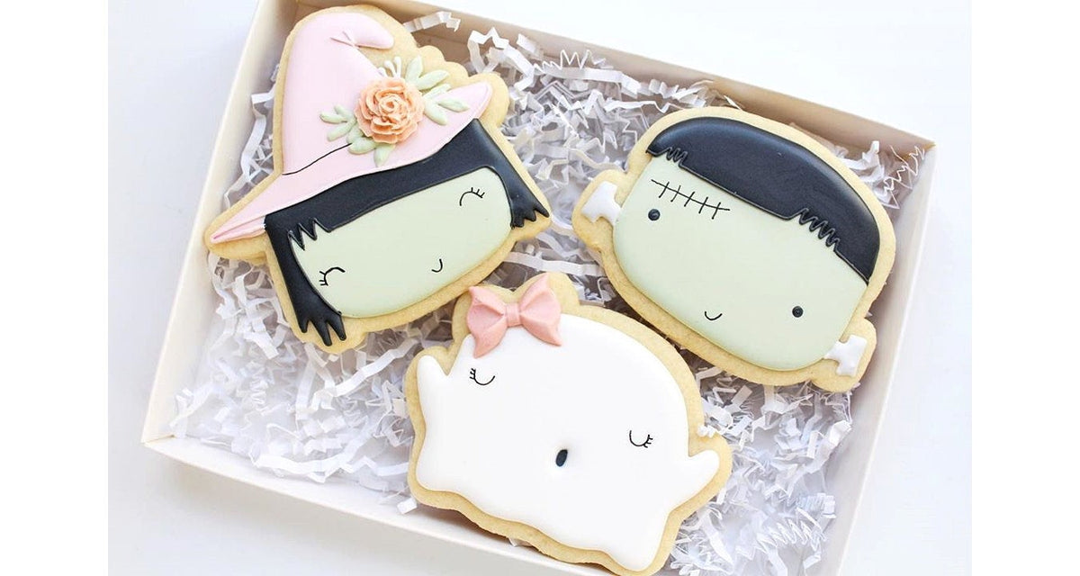 Cute Witch With Floral Hat Cookie Cutter